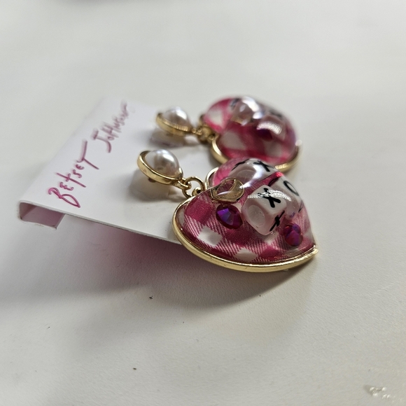 Betsey Johnson Pink Plaid XOXO Heart Earrings - Picture 2 of 3